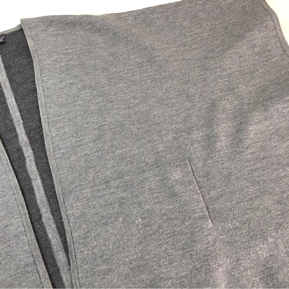 Vince Double Face Wool Blend Poncho Gray - Picture 11 of 11
